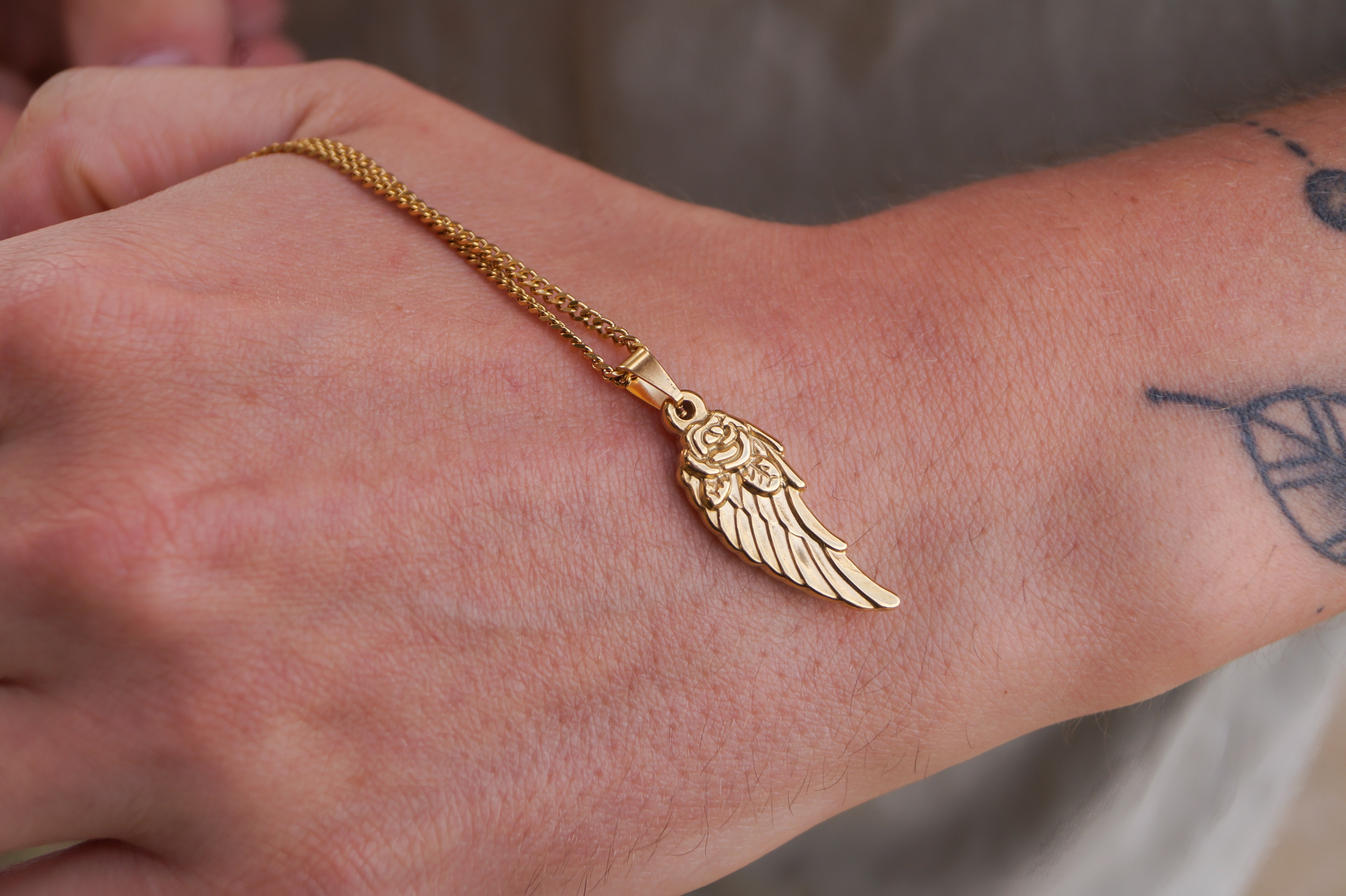 Surfer Necklace - Golden Wing